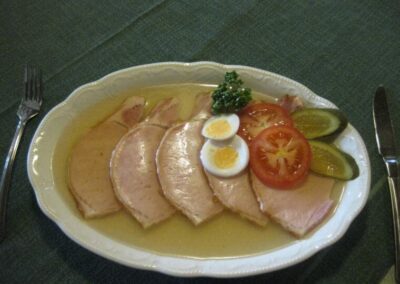Gasthof Metzgerei Lamm - Tellersülze-vom-Schweinbraten